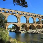Grand Au Calme Proche D'avignon * Lirac