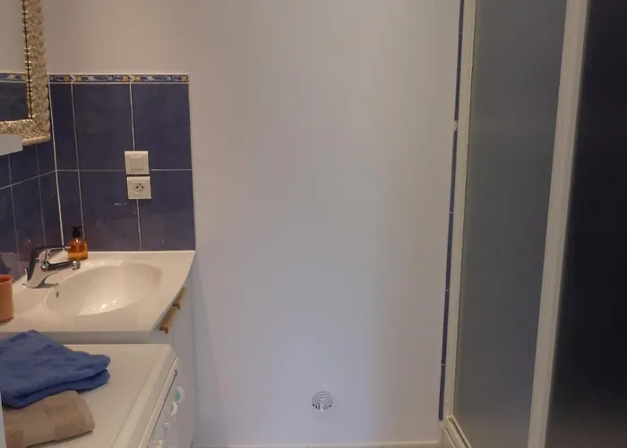 Grand Au Calme Proche D'avignon Apartamento
