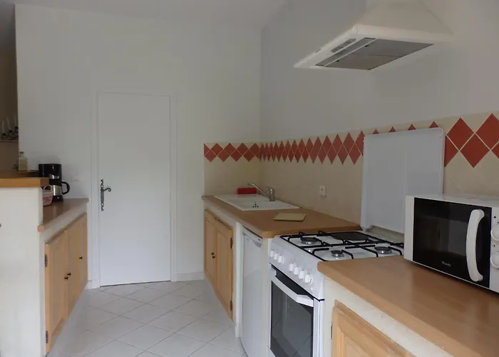 Grand Au Calme Proche D'avignon Apartamento Lirac